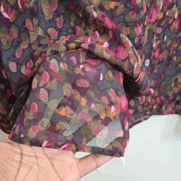 J.Crew Women Whimsigoth Romantic 2010s Sheer Silk Floral Ruffle Button-Up Top 8 - Picture 6 of 11